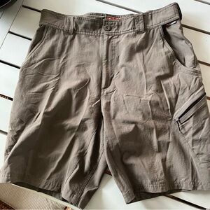 Simms Shorts Adjustable Waist Greenish Brown Sz Medium